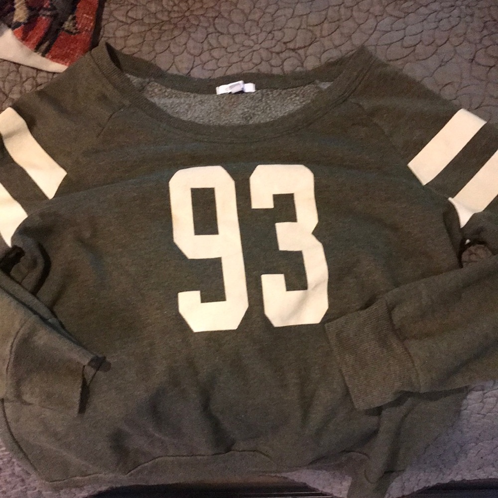 Delias sweatshirt. Size small